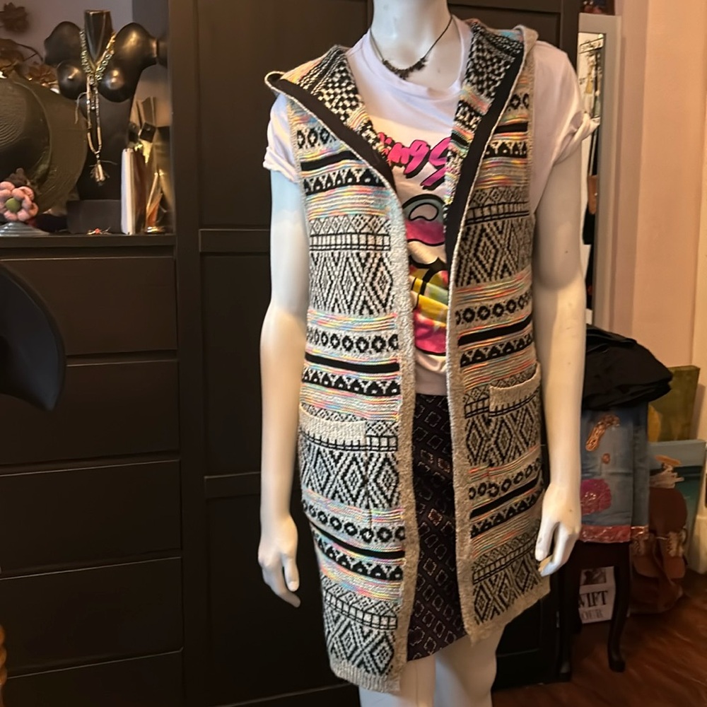 #143 Monteau Long Vest